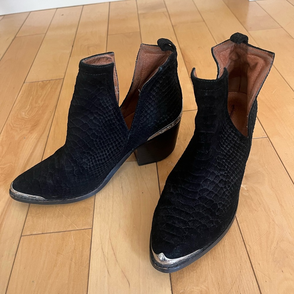 Jeffrey Campbell Cromwell Booties 7.5